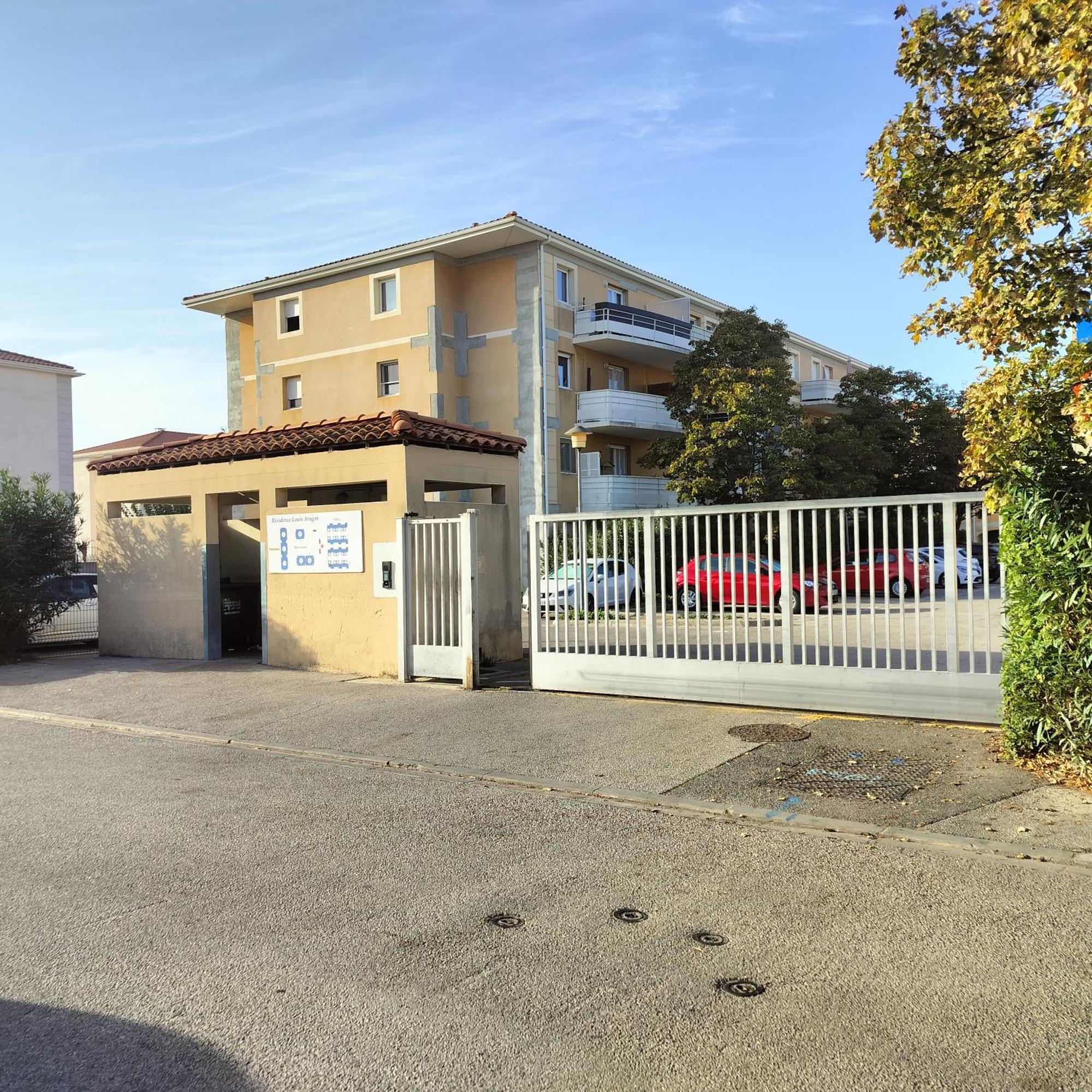 Appart T2 Dans Residence Calme Parking Prive Gratuit Мірамас Екстер'єр фото